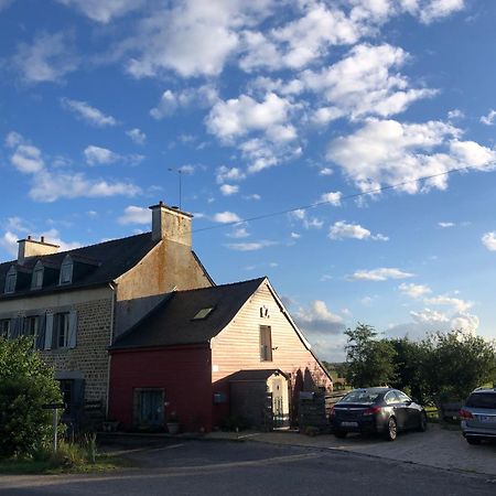 Gite La Maison La Saint-Aubin-d'Aubigne Bagian luar foto