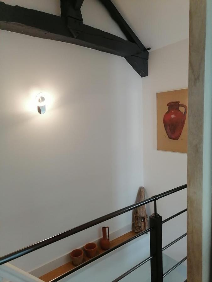 Gite La Maison La Saint-Aubin-d'Aubigne Bagian luar foto